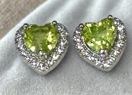 Natural Peridot 925 Sterling Silver Heart Stud Earrings